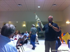 Photo of the Week - David Gomberg knows how to encourage the auction bidding